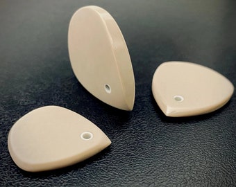 Handcrafted modern guitar pick made of high-performance plastic with glowing material best gift for guitar player by Luka - Singular