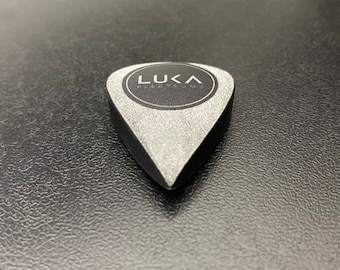 Handcrafted black uhmwpe guitar pick in shape of teardrop durable small tool for guitarist by Luka Plectrums - Teardrop PE