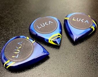 High quality handcrafted acrylic kirinite guitar plectum, blue handmade guitar pick in shape of jazz - Royal Blue Jazz