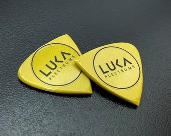 Long lasting handcrafted guitar pick made of torlon plastic in shape of hybrid best gift for guitarist by Luka Plectrums - Hybrid