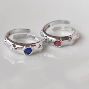 Howl&#39;s Moving Castle Couple Rings: Silver Plated Anime Cosplay Rings