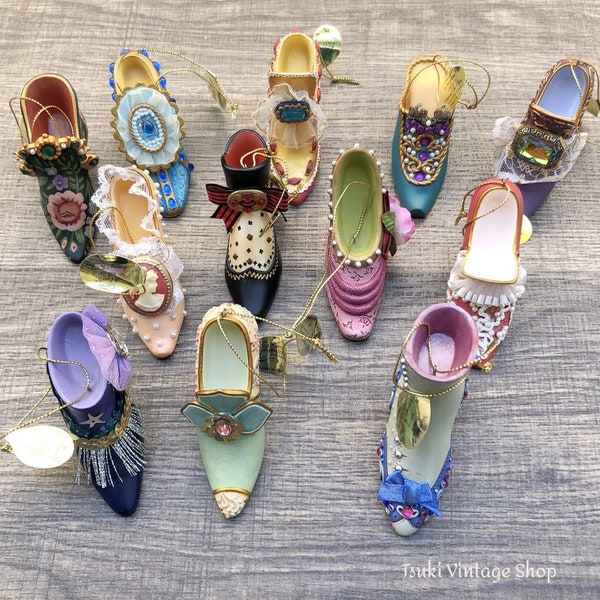 Vintage Heirloom Ornaments Shoe (1980)