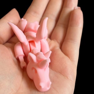 Articulated Unicorn | 3D Printed Figurine | Whimsical Desk Decor | Handcrafted Collectible | Gifts for Her