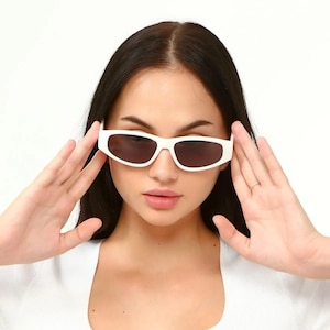 Pupa White Cateye Unisex Sunglasses, Polarized Lenses, UV400, Fashion Sunglasses, Sunglasses Goggle, Cool Women Accessories, Stylish Eyewear