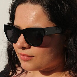 Tracy Black Unisex Cateye Sunglasses, Polarized Lenses, UV400 Eyewear, Fashion Sunglasses, Sunglasses Goggles, Cool Women Accessories