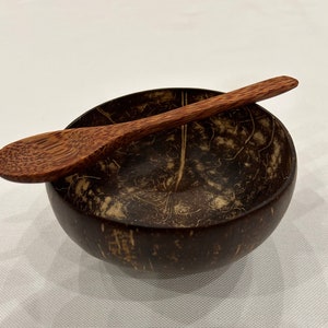 Coconut shell, coconut bowl, bowl, cereal bowl, coconut bowl, bowl, polished coconut, bowl made of coconut, natural coconut shell