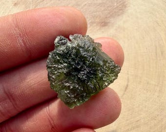 Disco Moldavite Grau A (6g): Tektite Tcheca Genuína do Pólo Marouškovo