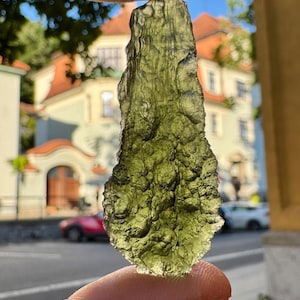 MOLDAVITE / Raw Moldavite / Moldavite Crystal / AUTHENTIC Moldavite / Moldavite Stone / Moldavite Chips / Moldavite / Chlum Moldavite
