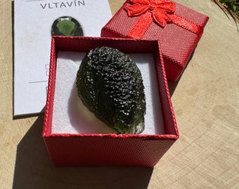 Esfera de Moldavita Bruta: Cristal de Cura de Alto Poder da Chlum