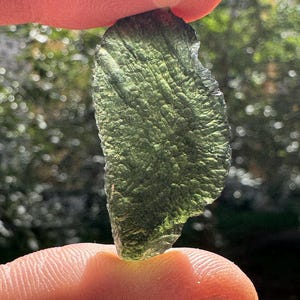 Roher Vrabce Moldavit Kristallstein: Authentischer grüner Edelstein, 5.7 Gramm Bild 5