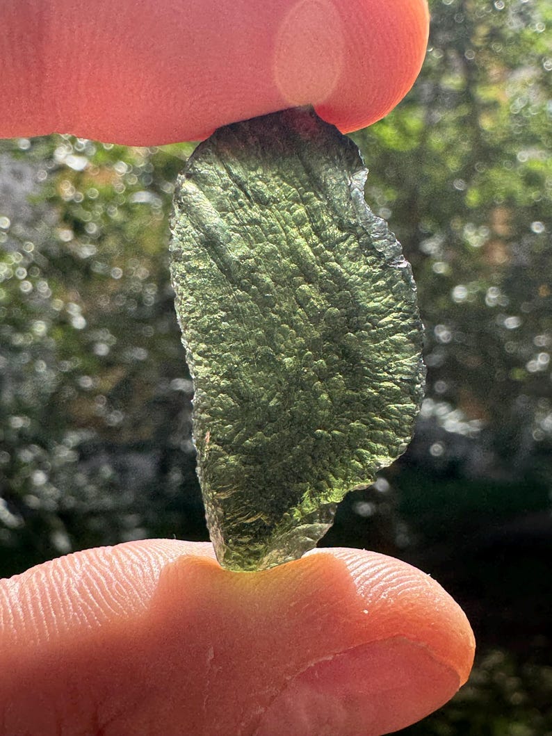 Roher Vrabce Moldavit Kristallstein: Authentischer grüner Edelstein, 5.7 Gramm Bild 5