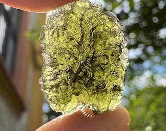 Disco de Moldavita Bruta da Chlum: Cristal de Cura de Alto Poder, 4 gramas