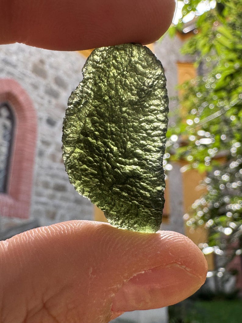 Roher Vrabce Moldavit Kristallstein: Authentischer grüner Edelstein, 5.7 Gramm Bild 6