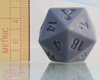 D20 chargé