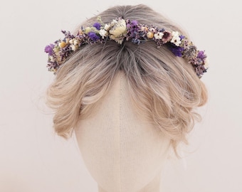 Corona per capelli da sposa color lavanda, aureola da sposa con fiori selvatici, viola e bianchi, accessorio per capelli, abito da damigella d'onore, fotografia.