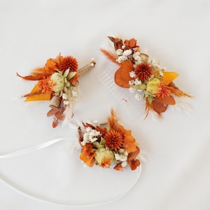 Burnt orange themed dried flower wedding decoration, Bohemian wedding hair comb, baby breathing eucalyptus leaves boutonniere, corsage