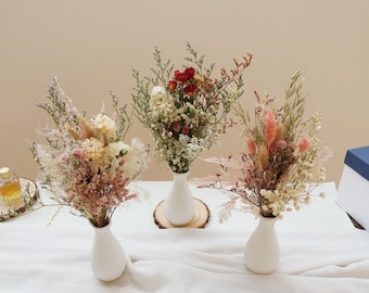 Boho Dried Flower Bouquet: Neutral Wedding Table Centerpiece