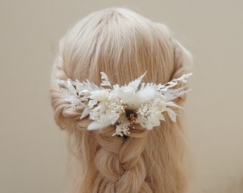 Bohemian wedding hair comb, white themed wedding bride hair comb, dry flower hair comb