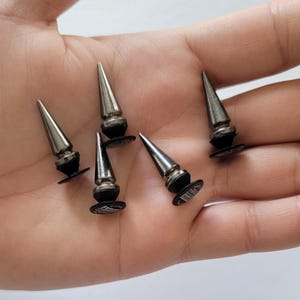 Metal Screw Shoe Charm- Spikes charm-Black spike croc charm-Metal shoe charm Charms set for shoe-Emo clotting-Gifts for Her- Punk Shoe Charm