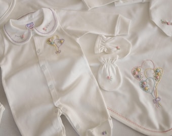 Personalized Newborn Outfit Set: Handmade Embroidered Baby Layette