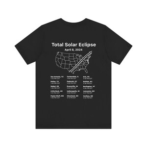 -shirt Éclipse totale de soleil de 2024 | Carte du chemin et des heures de visite | Souvenir d'événement céleste | Favori des fans d'astronomie