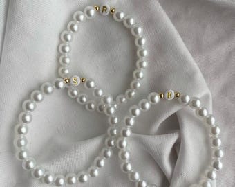 Initial pearl bracelet 10mm