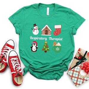 Respiratory Therapist Christmas Shirt, Respiratory Therapist Gift, RT Shirt, Respiratory Therapist Holiday Short-Sleeve Shirt for Women