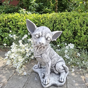 Concrete figurine Chihuahua dog concrete figure decoration for the garden