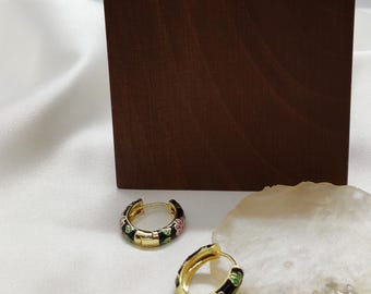 Floral Hoop Ohrring, klobige Hoop Ohrring, Emaille Hoop Ohrring, Gold Blume Hoop Ohrring, mehrfarbige Creolen, zierliche florale Retro Creolen