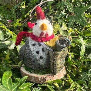 Needle Felted Hen with Tweed Flowers: Handmade Farmhouse Decor