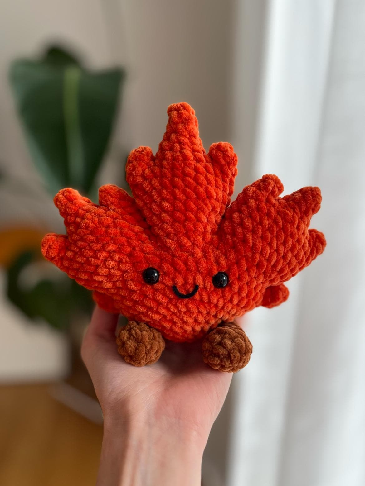 Maple Leaf Crochet Pattern - Cute Autumn Plushie Amigurumi - Fall