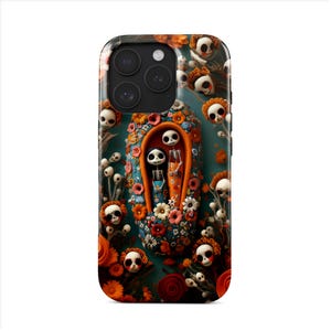 Cute Halloween phone case iPhone 16 Pro (MagSafe) Samsung Galaxy S25 | Skull & Floral Design | Artful creepy skull phone case