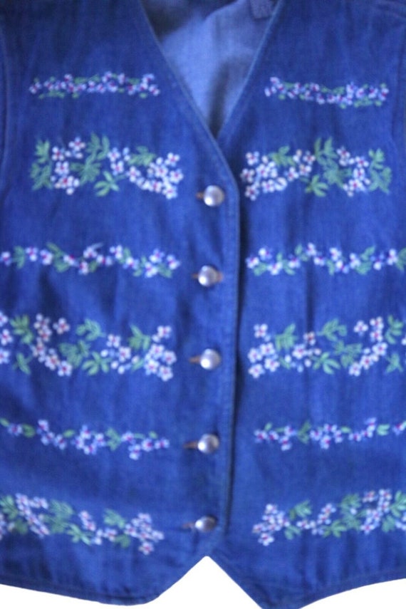 Vintage Lizwear Petite Women's Jean Vest Floral A… - image 3