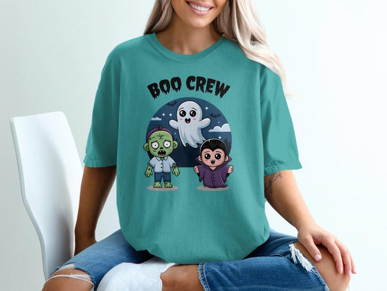 かわいいハロウィンTシャツ、ブークルーグラフィックTシャツ、楽しいゾンビゴーストヴァンパイアデザイン、子供に優しいハロウィンシャツ、不気味な季節のトップス 画像 5