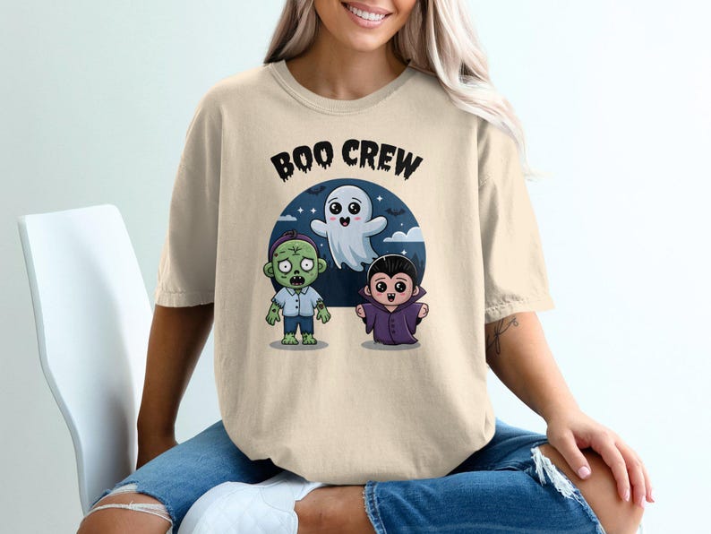 かわいいハロウィンTシャツ、ブークルーグラフィックTシャツ、楽しいゾンビゴーストヴァンパイアデザイン、子供に優しいハロウィンシャツ、不気味な季節のトップス 画像 3