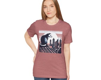 Possum auf dem Dach T-Shirt: Nächtliches Stadtbild Tee, Tierliebhaber Geschenk