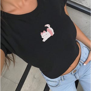 Cute Pastel Pink Cat Y2k Baby Tee T-Shirt Cat Shirt Funny Cat Lover Gift Shirt Kawaii Clothes Cute Cropped Top Anime Cat Mom Kitty Girly Tee