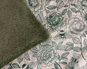 Cat Toy Crinkle Mat - Cat Bed with Catnip/Silvervine