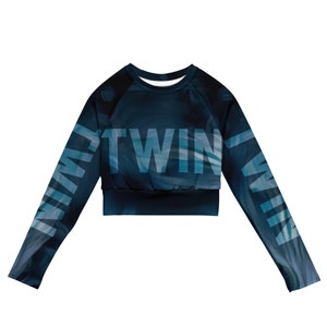 Recycled long-sleeve crop top