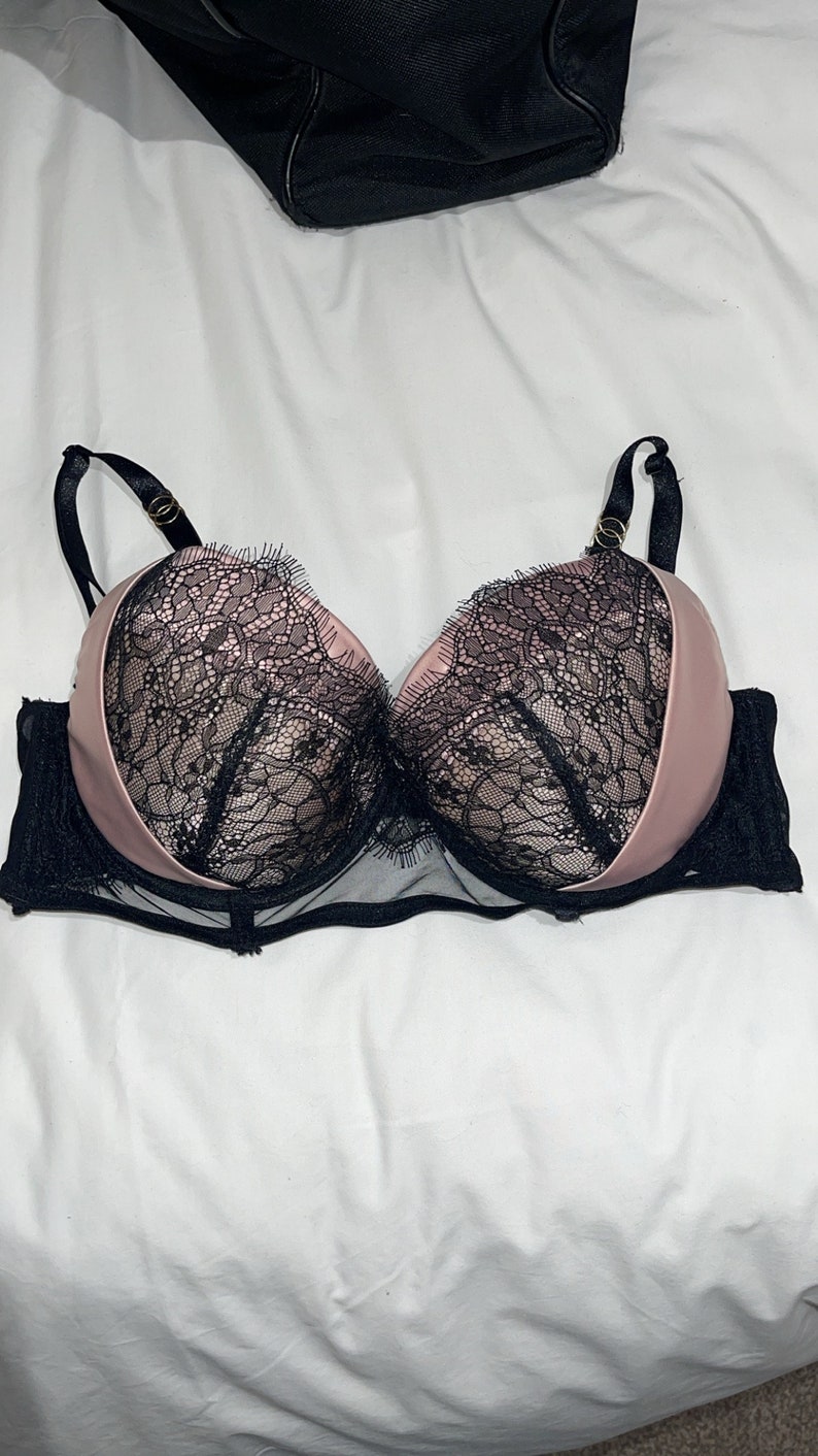 Well Worn Ann Summers push-up Bra 36DD image 1