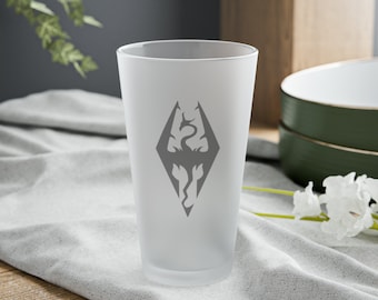 Dragonborn - Frosted Pint Glas, 16oz