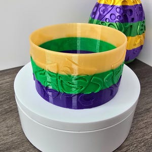 Mardi Gras Mask Boot for Stanley Tumblers – 3D Printed Cup Sleeve in Green, Purple & Gold – Fits 20oz, 30oz, 40oz Drinkware Accessories