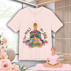 Yoga heilt das Seelen-Grafik-T-Shirt | Meditations-T-Shirt | Lotus T-Shirt | Zen-T-Shirt | Yoga Geschenkideen | Currykatur