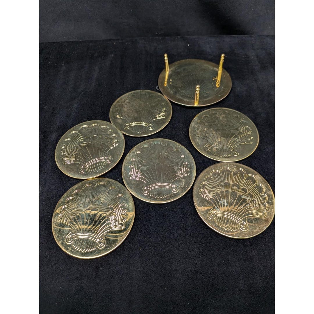 Vtg Set 6 Brass Drink Coasters Brass Holder Etched Shell Seashell Coastal Core