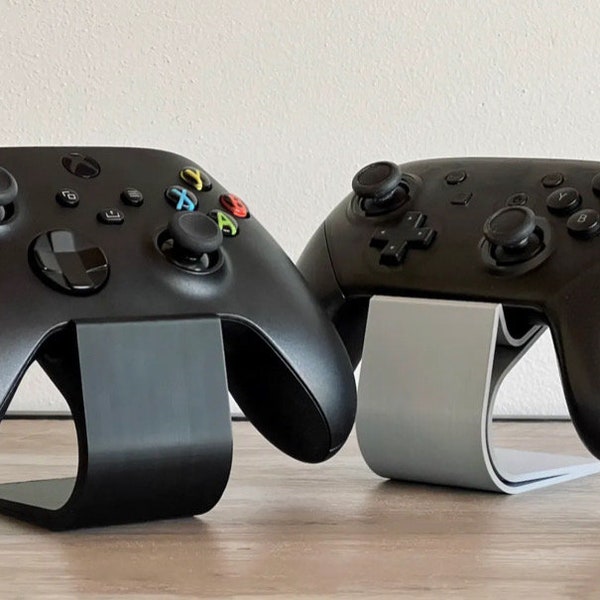 Universal Gaming Controller Stand - Space-Saving and Versatile