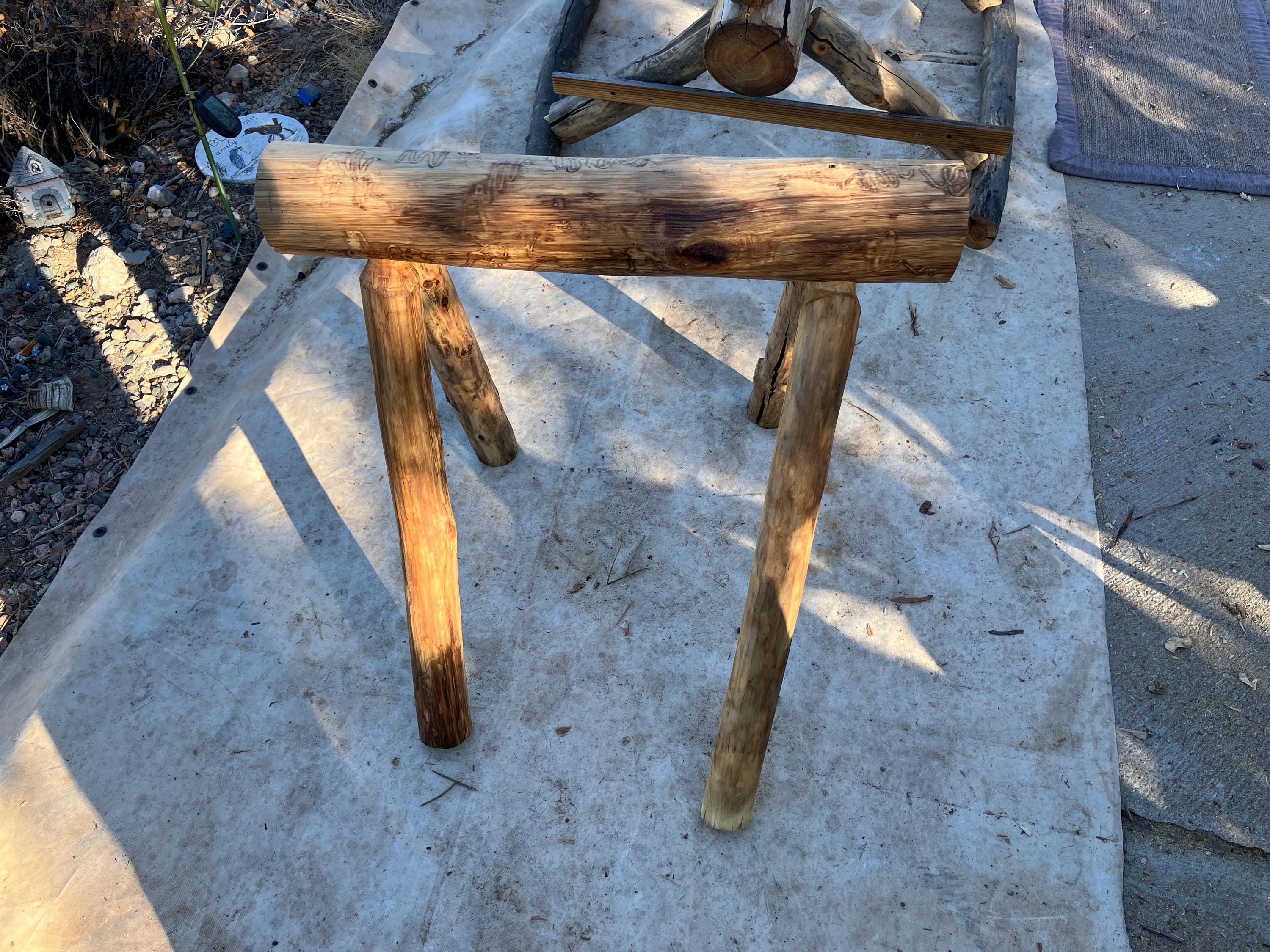 OO Woodworks Log Saddle Stand - Etsy