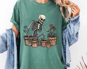 Camiseta gráfica divertida de jardinero esqueleto: camiseta vintage de Halloween para amantes de las plantas