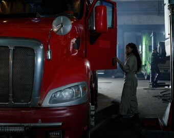 Her Lane: Edición de despacho de camiones