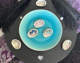 Crystal Healing Gift Set: Abalone Shell, Quartz Point, Crystal Hearts