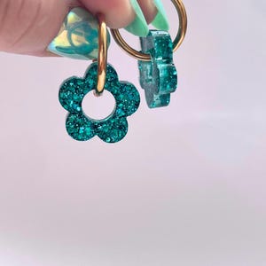 Boucles D'oreilles Pampilles Fleurs Et Créoles Dorées - Neuf Sans Emballage